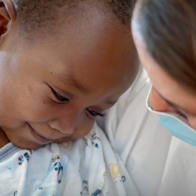 cure chirurgiche pediatriche a Entebbe