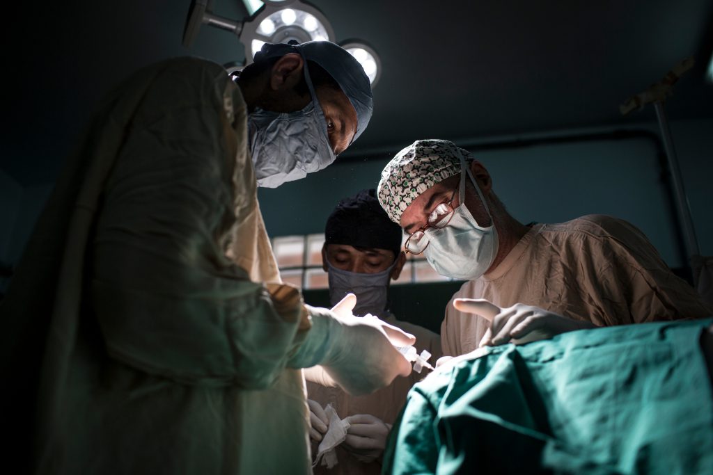 Equipe chirurgica di EMERGENCY al lavoro in Afghanistan